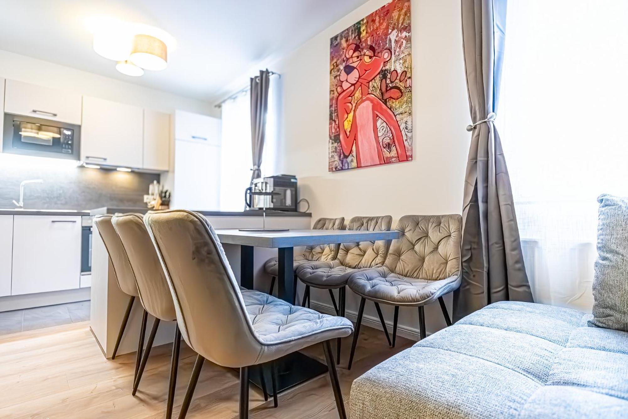 Charming 1Br And 1Lr Apt Modern Design Donaustadt Viena Exterior foto